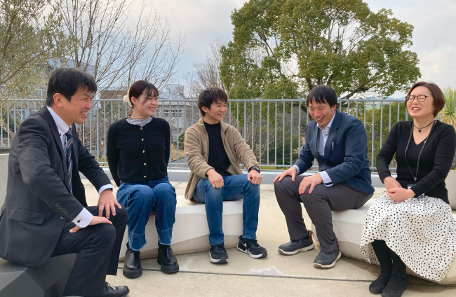 TOP INTERVIEW