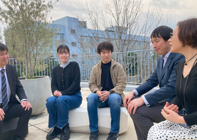 インタビューの様子２